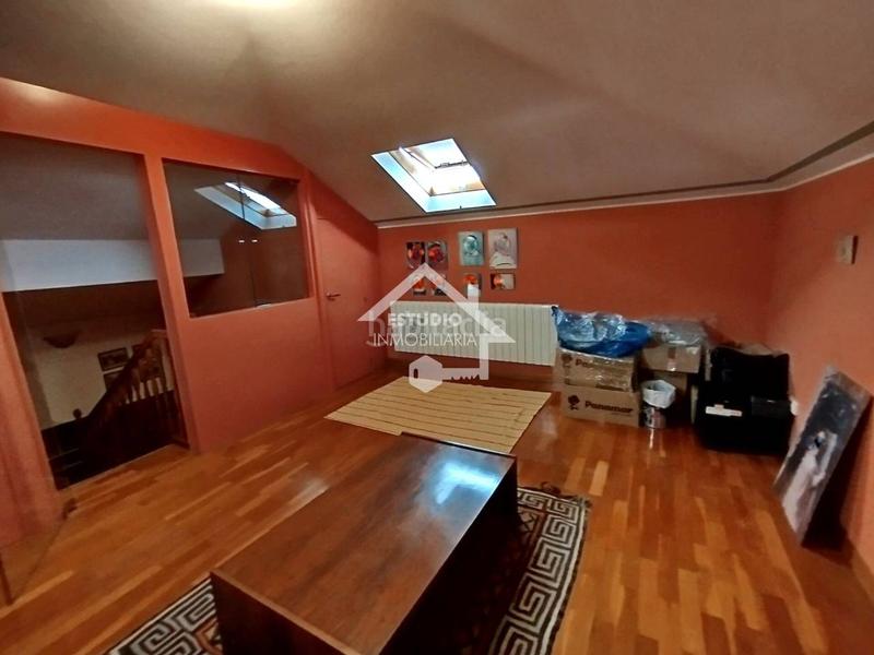 Foto 685cfa3a-6414-45e1-ae6b-7a2e0d448eae. Chalet venta de chalet en Viana