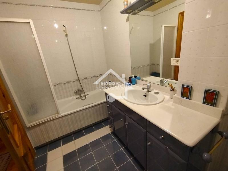 Foto 7ab02a32-629a-4ea1-b5bb-5809a136a0da. Chalet venta de chalet en Viana