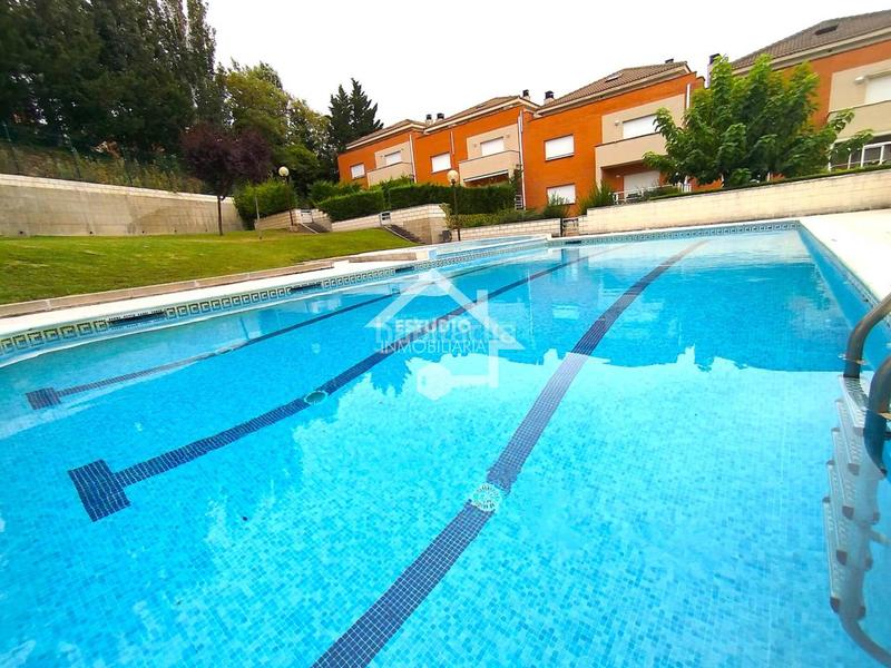 Foto 82675dd5-95da-41cc-816a-0edd64655e68. Chalet venta de chalet en Viana