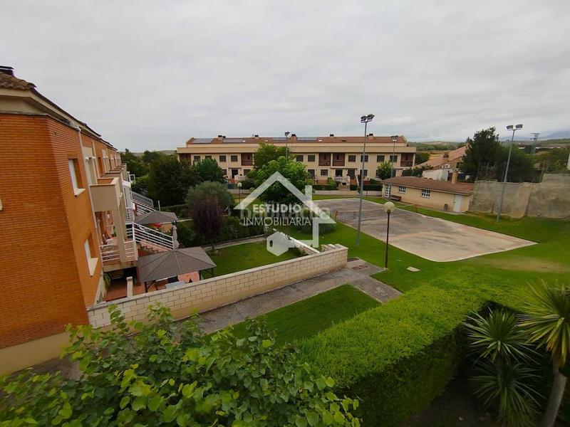 Foto 9336ab06-b8f3-417e-bce9-8172af18929b. Chalet venta de chalet en Viana