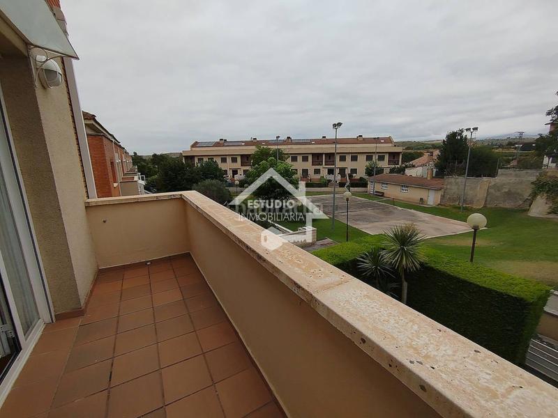 Foto 9e5c9c36-d663-424d-a028-5de734c82248. Chalet venta de chalet en Viana