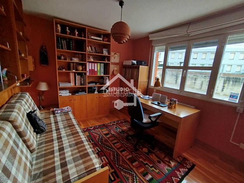 Foto a2f22371-c9af-48fe-bc9f-6afa602be78d. Chalet venta de chalet en Viana