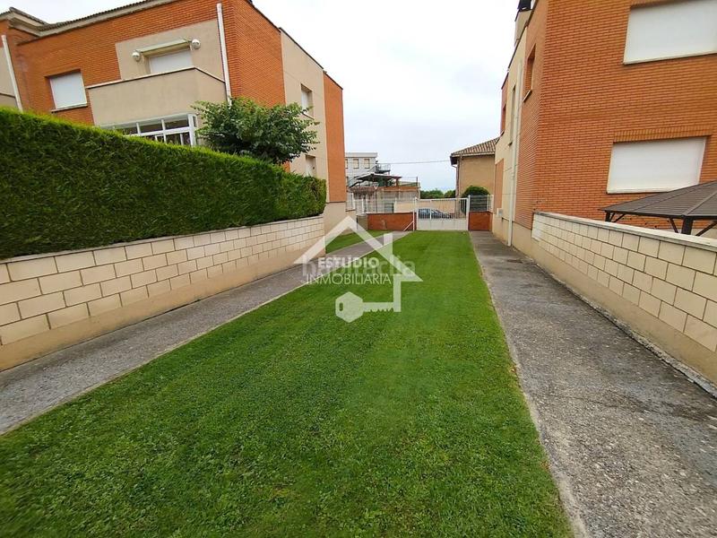 Foto a90e85f4-0033-4177-995d-e1303900602f. Chalet venta de chalet en Viana