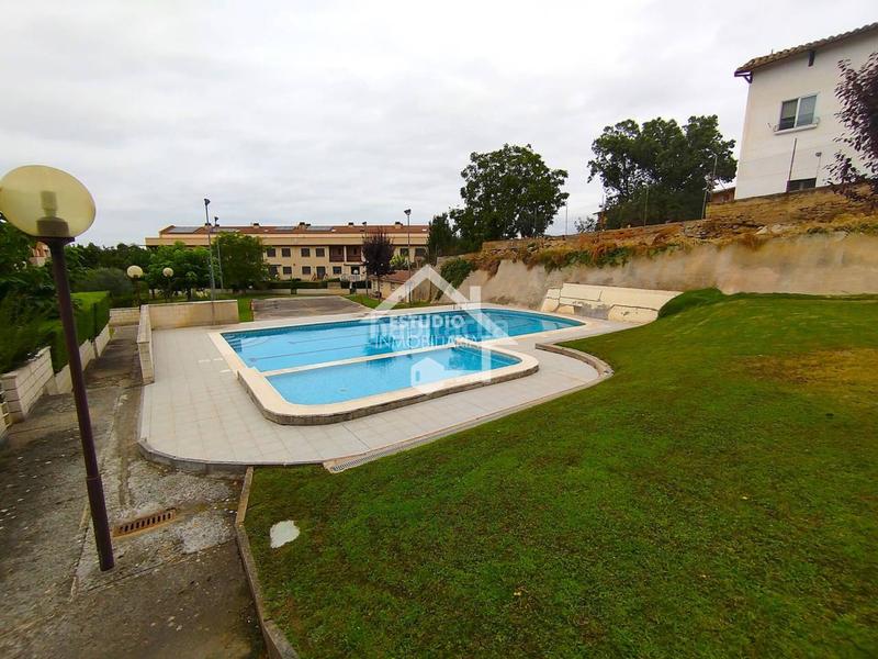 Foto ab435835-f3f0-4413-9b18-81b2a53aba4e. Chalet venta de chalet en Viana