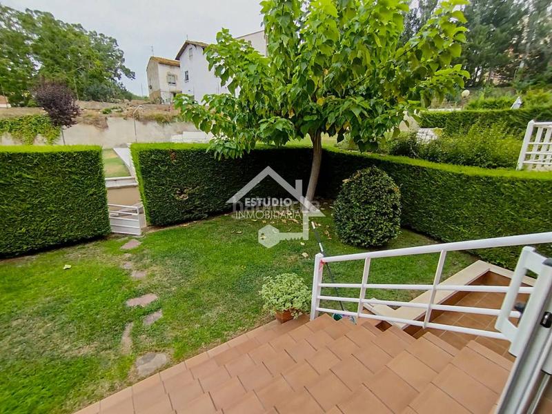 Foto affcc161-7a46-420a-a3d6-d09d3f1b6355. Chalet venta de chalet en Viana