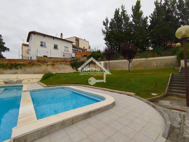 Foto b32865e9-3e61-496e-bed2-b0f12c5d67a8. Chalet venta de chalet en Viana