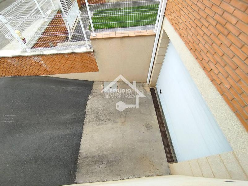 Foto d147115d-bc6c-49d4-977c-29983f39dce1. Chalet venta de chalet en Viana