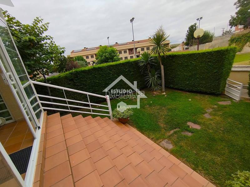 Foto f9ca4744-c583-48b8-a206-0dd5260b8a76. Chalet venta de chalet en Viana