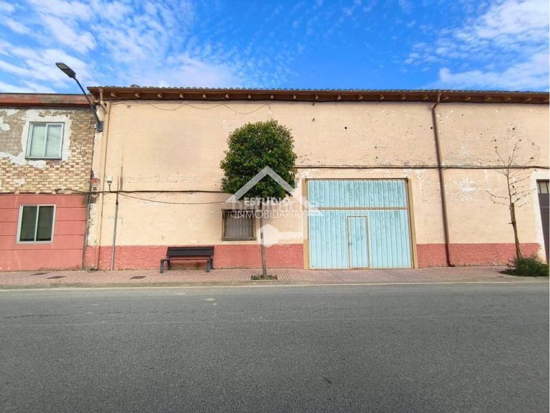 Foto f053885e-8b0a-41be-8367-b9b393869e8d. Local comercial a Mendavia