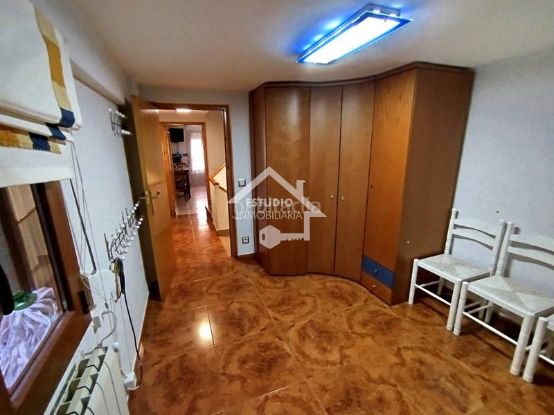 Foto 0e6d11b6-3b65-4f8d-a462-13add20cbf6f. Haus mit heizung parking in Viana