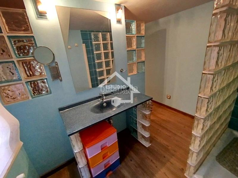 Foto 2b7e2dfa-0424-48ba-869a-9c94ca87e189. Haus mit heizung parking in Viana