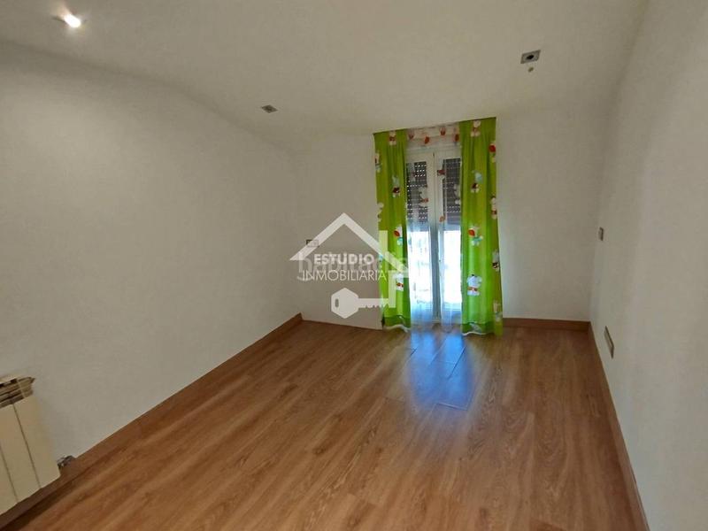 Foto 45634460-117b-4216-b950-512a93877a3a. Haus mit heizung parking in Viana