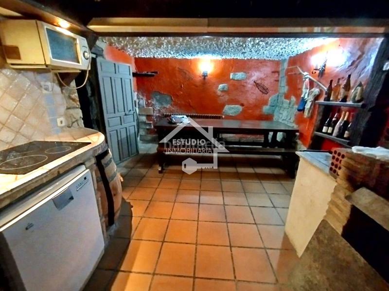 Foto 67fb9c37-6a6a-4680-9abd-958872f407f4. Haus mit heizung parking in Viana