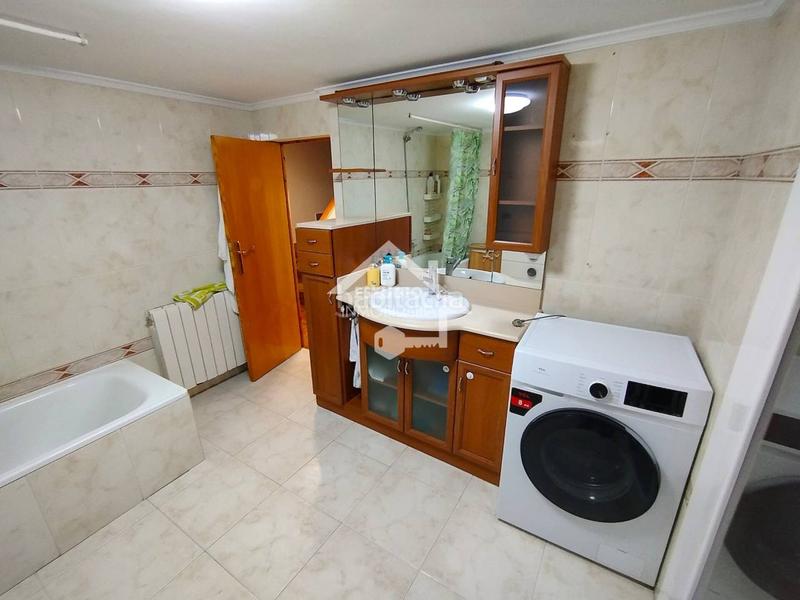 Foto 769871fe-83cc-45df-a43b-f2dc39cab853. Haus mit heizung parking in Viana