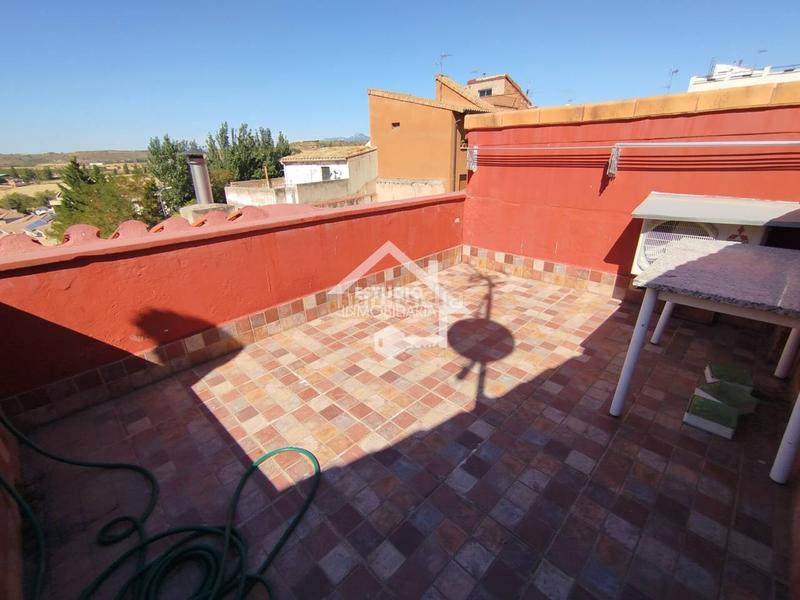 Foto e9e92190-f705-453b-9ed2-e01465a22dd7. Haus mit heizung parking in Viana