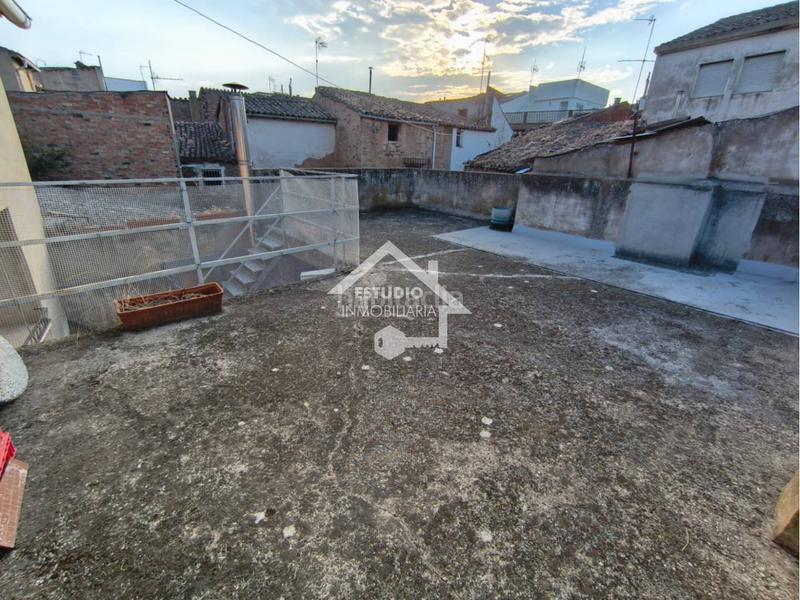 Foto 9ca81d9d-aae2-4cb6-9f76-9a3c0f2dc085. Casa con riscaldamento parcheggio in Alcanadre