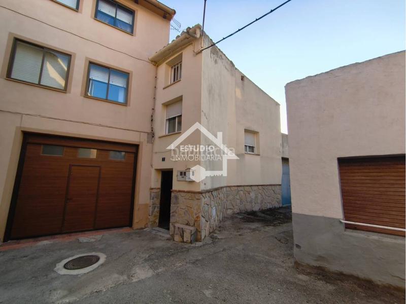 Foto e86532e0-bcd6-4ad1-869a-8d33da95a7b4. Casa con riscaldamento parcheggio in Alcanadre