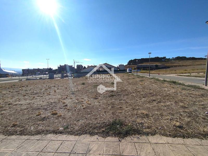 Foto 005b58df-fcdc-42f1-8714-ee1fff11c5db. Terreny residencial a Viana