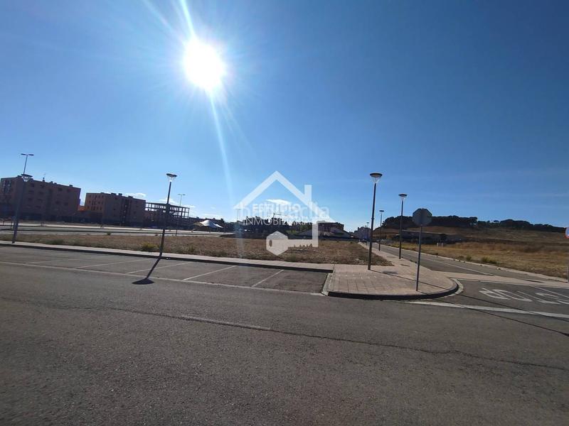 Foto 3004c55b-d0b0-4d8e-a624-5a1ccde4171b. Terreny residencial a Viana