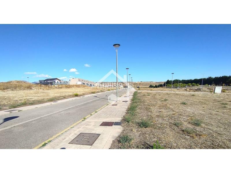 Foto 3c3b50a5-07e5-4c42-b371-b08fd3a0c049. Terreny residencial a Viana