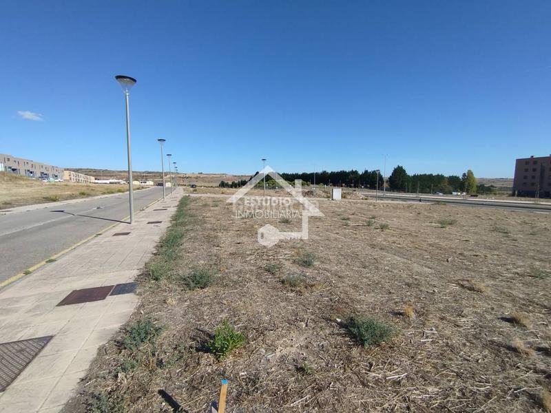 Foto 3fc6440b-c238-4173-9593-f6553baf9048. Terreny residencial a Viana