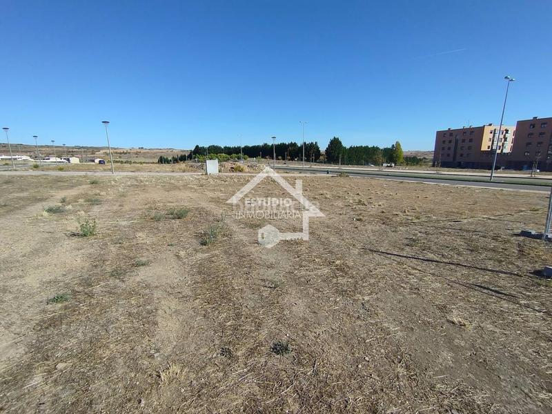 Foto c0994246-77c1-4636-900b-6db6fde7ca15. Terreny residencial a Viana
