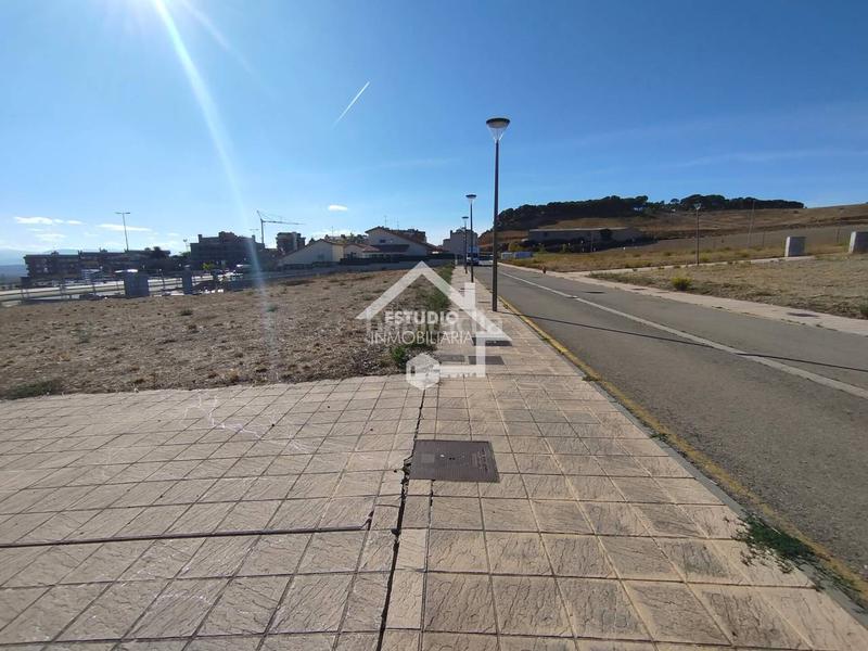 Foto c83f38ff-36c8-48bb-8661-14418d97adb2. Terreny residencial a Viana