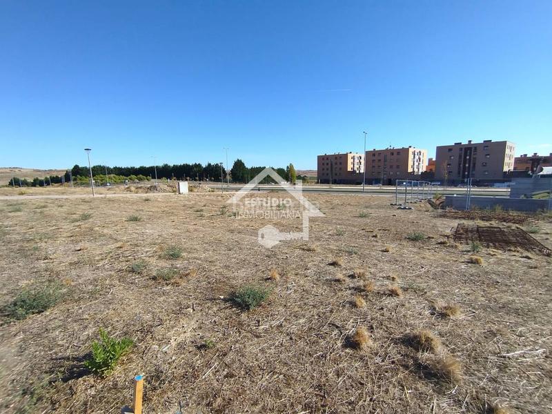 Foto fb5edc7a-f770-4e4c-a0a7-f4b8fd9b8bea. Terreny residencial a Viana