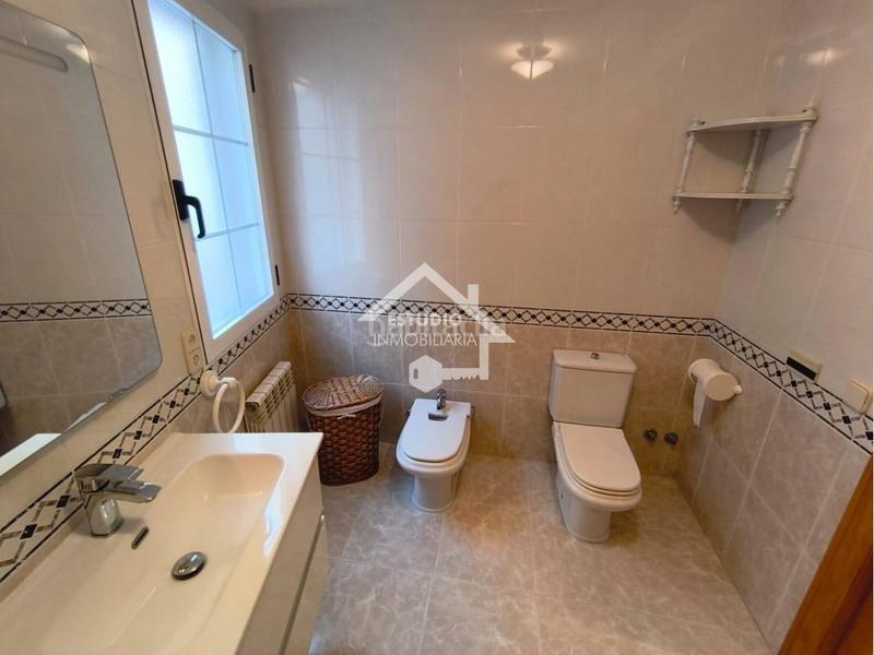 Foto 0010cb0a-287d-4843-9ed9-b345331c9d11. Casa amb calefacció aparcament a Lodosa