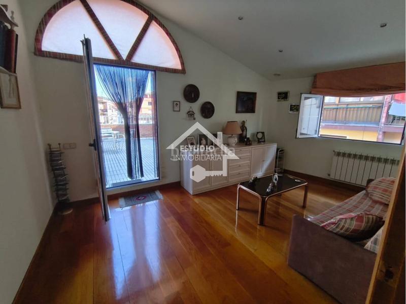 Foto bfadfbb3-82f0-49cd-a6f6-22495f58aecd. Casa amb calefacció aparcament a Lodosa