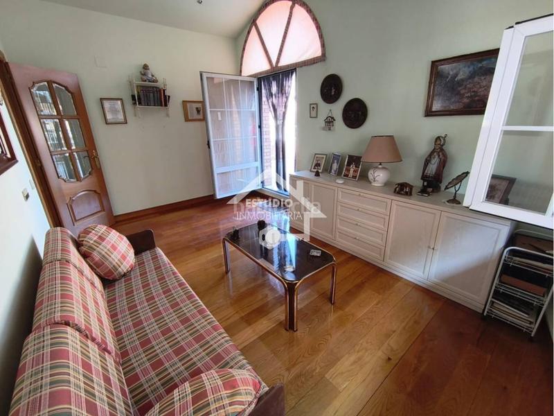 Foto c09ddaf1-d64f-490d-9a69-30cd04661a00. Casa amb calefacció aparcament a Lodosa