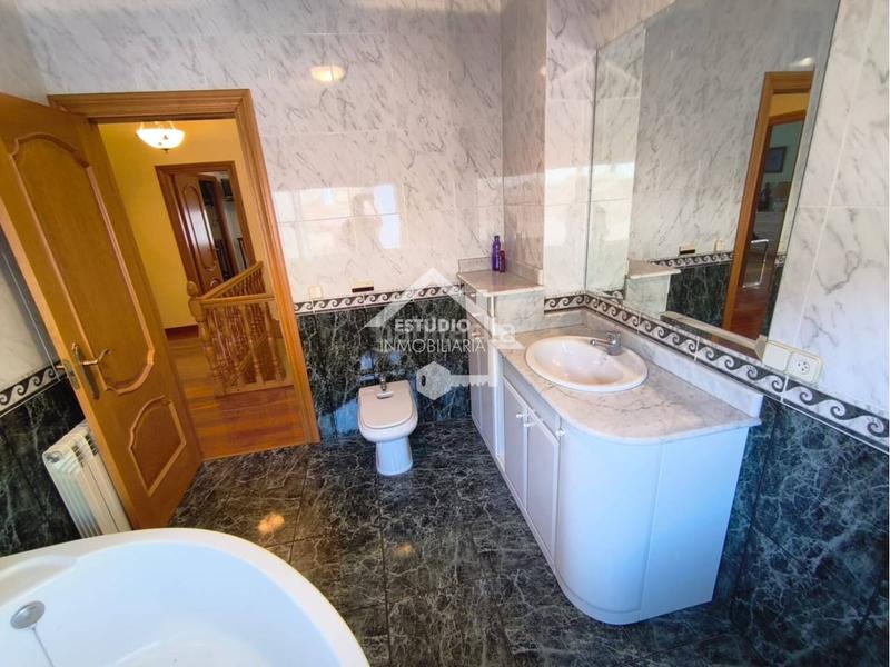 Foto c452d7b6-f98e-4ab1-860f-4c67c75f9590. Casa amb calefacció aparcament a Lodosa