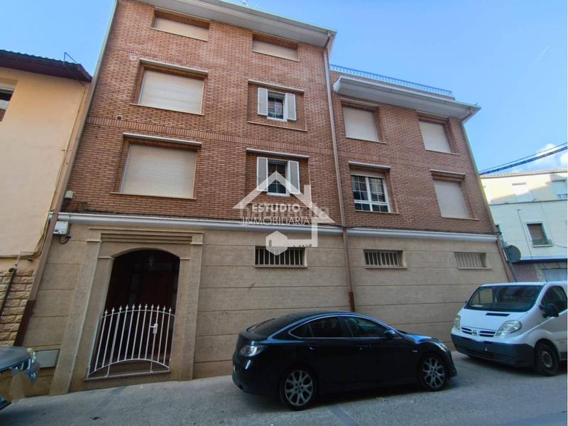 Foto c84f76c2-a40e-4965-b77b-219340cbf2e0. Casa amb calefacció aparcament a Lodosa