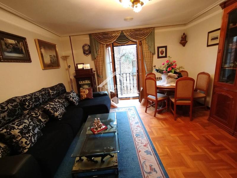 Foto 5a4e7208-8a47-40c0-b7de-ba52b7735da0. Pis amb calefacció a Viana