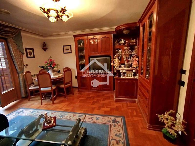 Foto 7cffe6b4-8e10-4d5a-8e76-58edff57346b. Pis amb calefacció a Viana