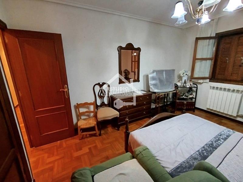 Foto b9b52e88-3906-4d99-bb9b-a0ab23a507b9. Pis amb calefacció a Viana