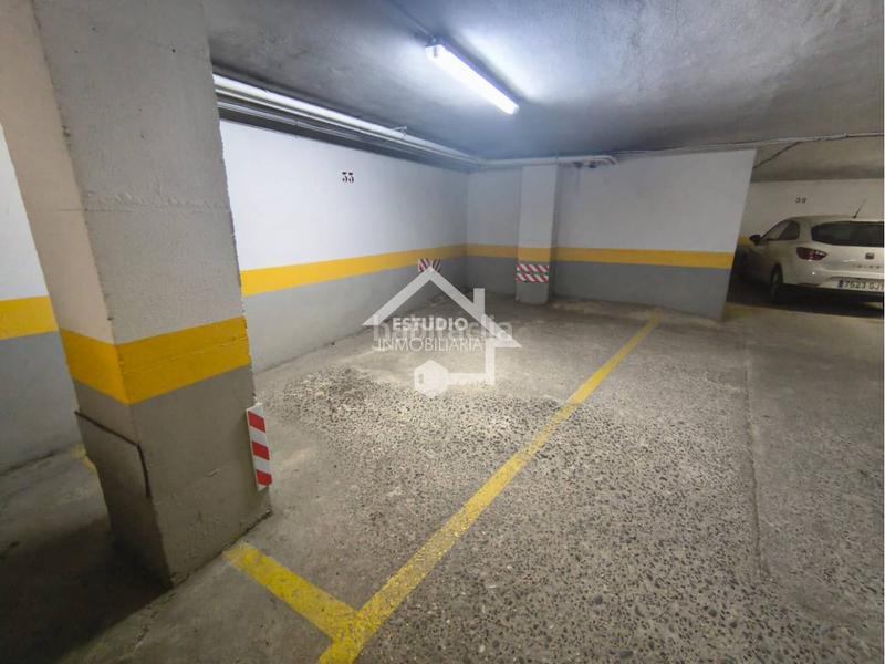 Foto 835f8370-bb8c-44b3-a0d3-d1fa9ec7e72d. Aparcament cotxe a Residencia Logroño
