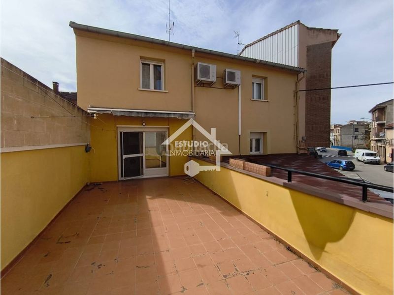 Foto 0f3a2201-4ad4-493a-9c9e-d5880d58a0d9. Casa amb calefacció aparcament a Mendavia