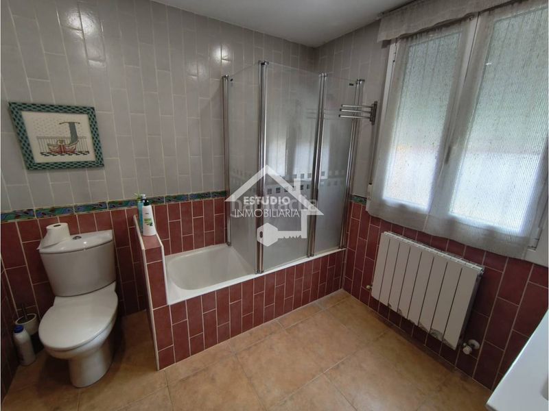 Foto 95c09bb9-e7b6-4f05-85d1-9fa73240a176. Casa amb calefacció aparcament a Mendavia