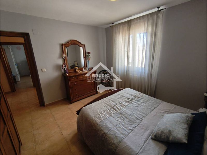 Foto f1aaaf49-a629-4513-8491-a926c6ad010a. Casa amb calefacció aparcament a Mendavia