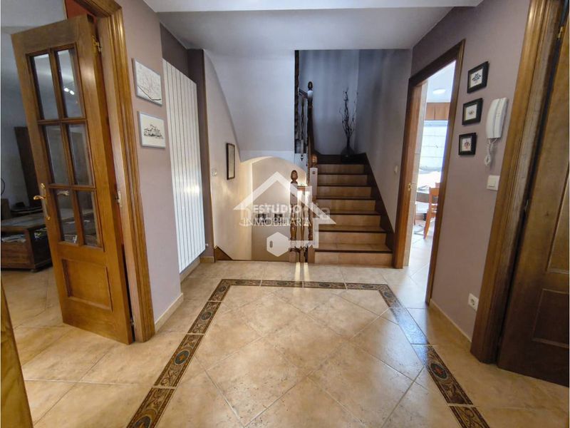 Foto f3244edd-6336-4d2f-b4a8-c8b19a54482a. Casa amb calefacció aparcament a Mendavia
