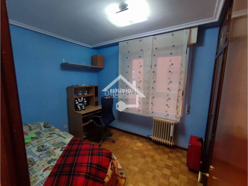 Foto 2c3242a9-d194-422b-85e5-4a73a5b0e6d5. Flat with heating in Juzgados Logroño