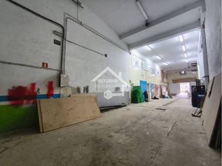 Industrial building  Calle serna. Nave pabellon en los arcos navarra