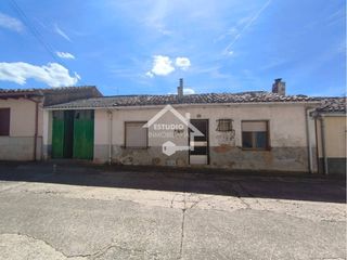 Casa  Calle calvario. Casa en mendavia a tan solo 15 minutos de logroño