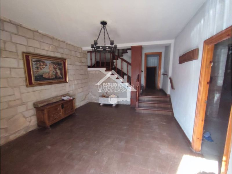 Foto 20d6b023-df39-4948-b8b6-13a0a14edde1. Casa amb calefacció aparcament a Alesanco