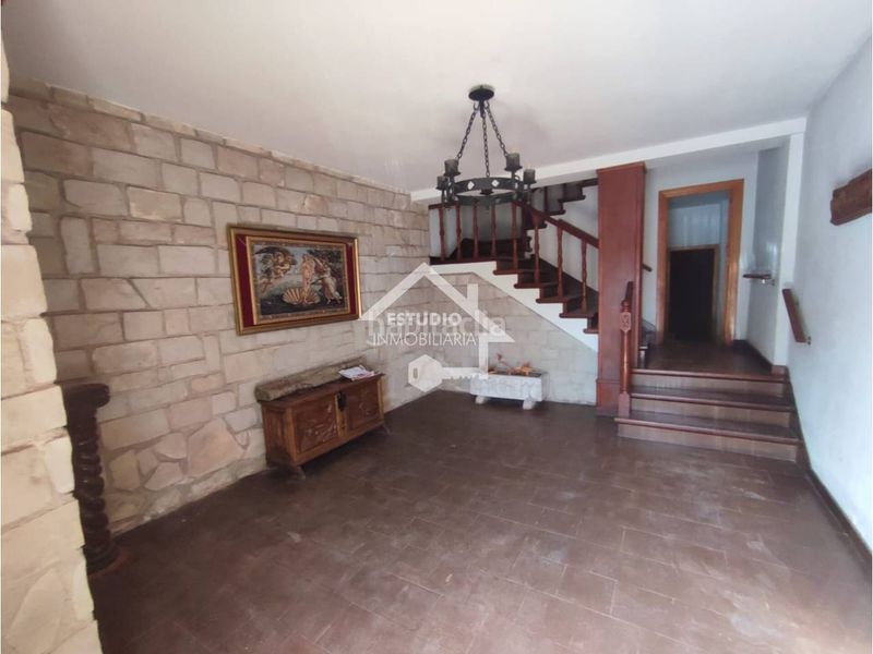 Foto 5f9a38ee-9034-43f1-b77b-6e816b2fca40. Casa amb calefacció aparcament a Alesanco