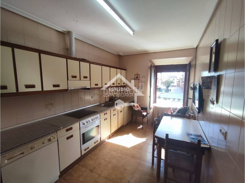 Foto 81bbaee5-d3dc-4746-b9fc-da2188f2a102. Casa amb calefacció aparcament a Alesanco