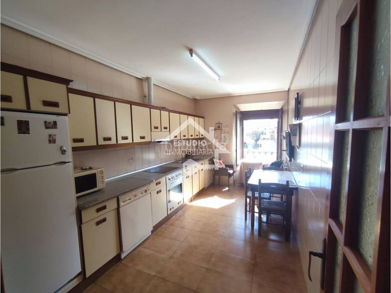 Foto 9210a5c7-730d-4207-a906-04aad0dcb3f8. Casa amb calefacció aparcament a Alesanco