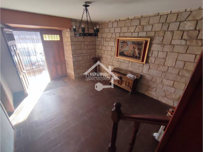 Foto a04d171a-75c2-496c-a710-8e6079431954. Casa amb calefacció aparcament a Alesanco
