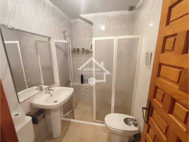 Foto e38c51a7-528f-4b43-b4e8-01dc13aafcd8. Casa amb calefacció aparcament a Alesanco